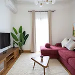 Vintage High Ceiling Apt In The Heart Of Cairo